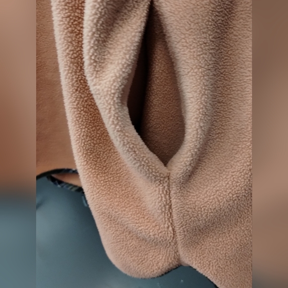 Entro Peach Fleece Pullover Sweater with Green Plaid Accents Cabincore Size M - Picture 7 of 16